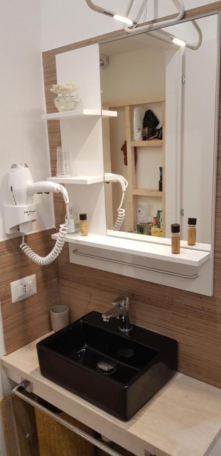 Abbracci leandra Rooms Civitavecchia Esterno foto